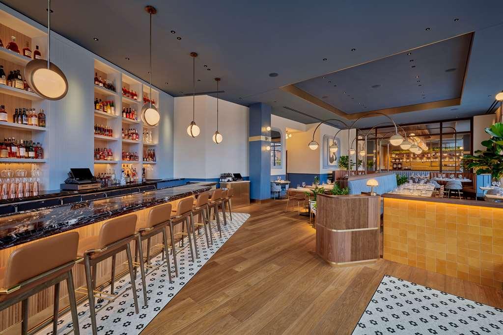 The Godfrey Detroit Curio Collection By Hilton Restaurante foto